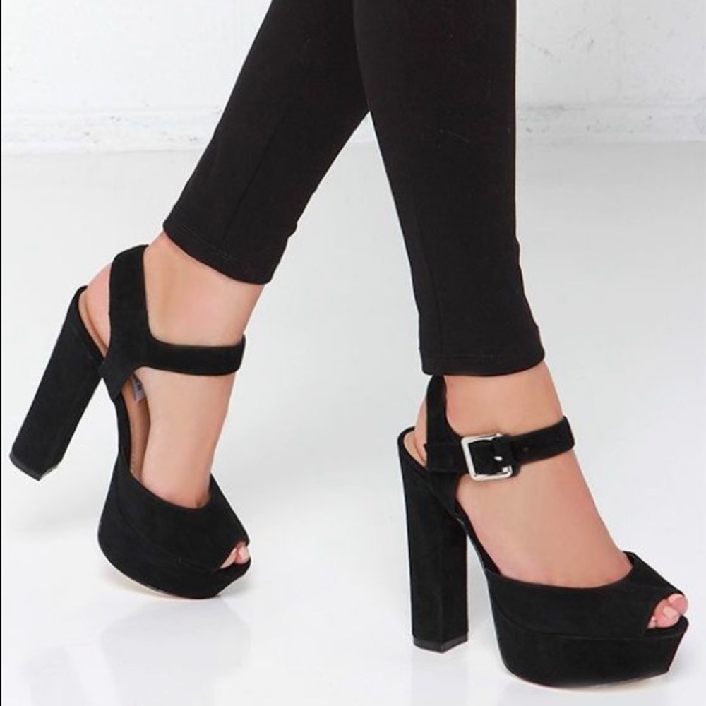 Steve Madden Jillyy Suede Platform Heels - size 9